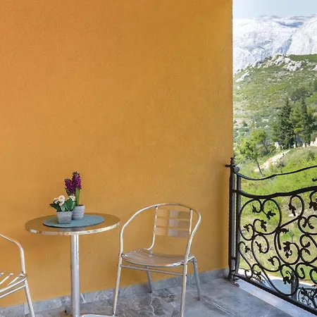 Apartamento In With Kitchen Krvavica