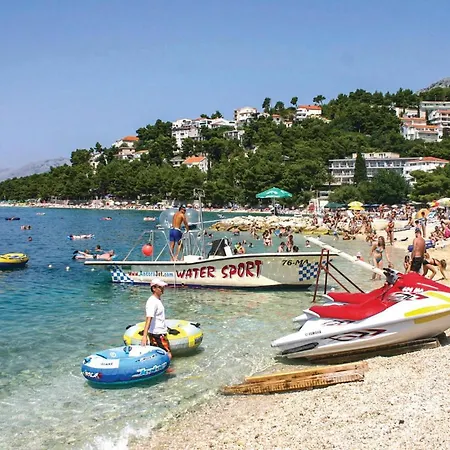 In With Kitchen Krvavica