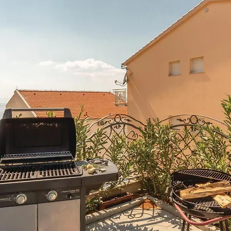In With Kitchen Apartament